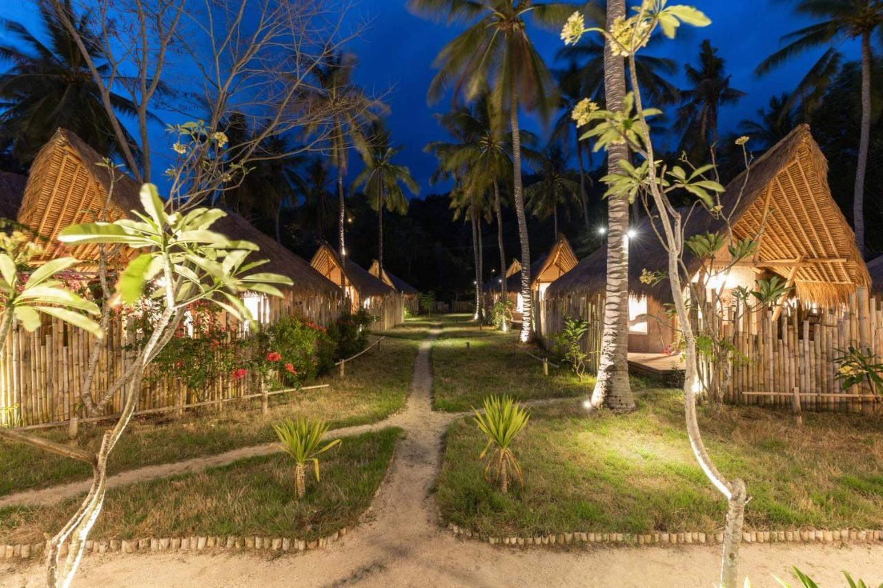 Amahelia Luxury Resort & Restaurant - Gili Asahan Exteriér fotografie