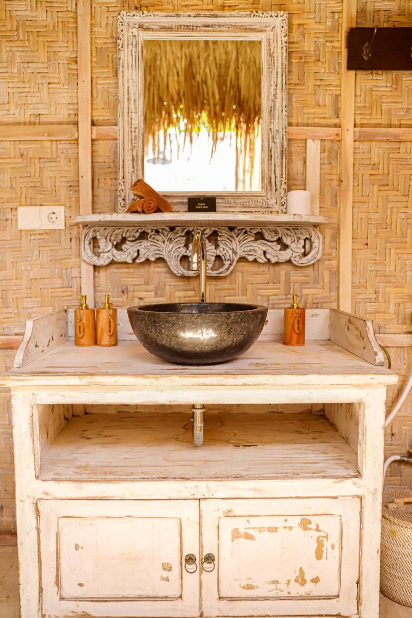 Amahelia Luxury Resort & Restaurant - Gili Asahan Exteriér fotografie